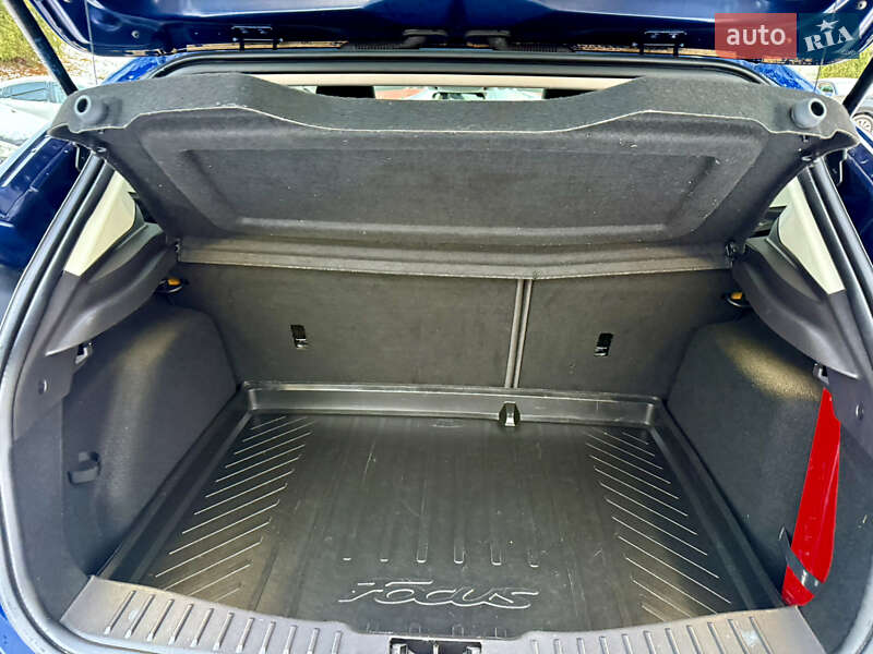 Хэтчбек Ford Focus 2012 в Ровно