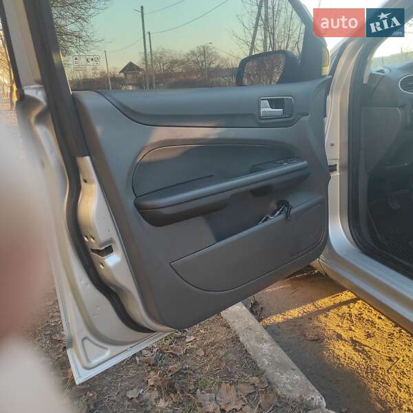 Універсал Ford Focus 2007 в Смоліному