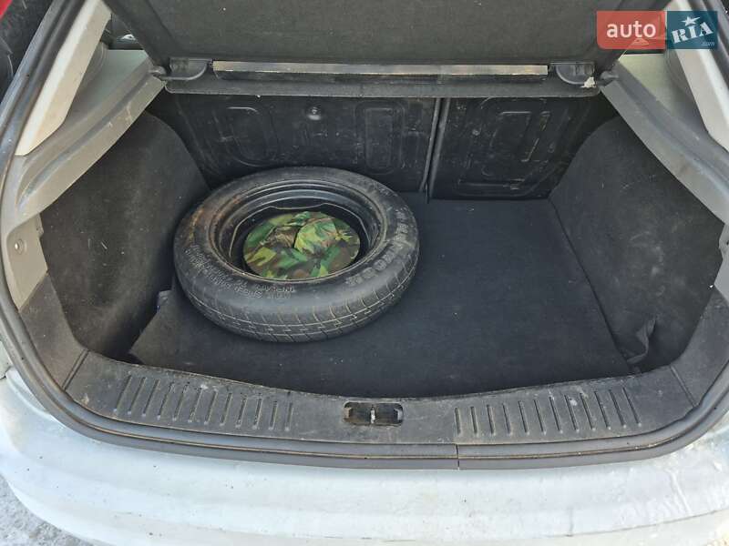 Хэтчбек Ford Focus 2011 в Чернигове