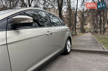 Седан Ford Focus 2015 в Киеве