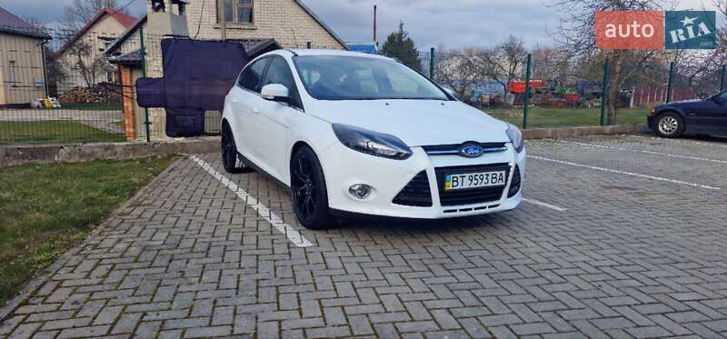 Хэтчбек Ford Focus 2013 в Херсоне фото Хэтчбек Ford Focus 2013 в Херсоне