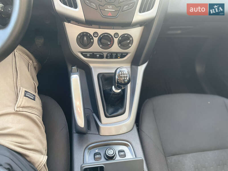 Универсал Ford Focus 2013 в Луцке