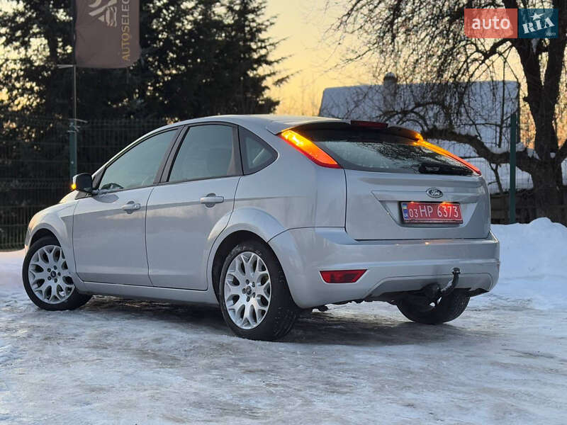 Хетчбек Ford Focus 2010 в Дрогобичі