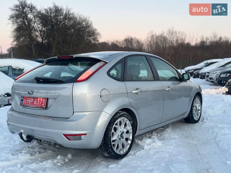 Хетчбек Ford Focus 2010 в Дрогобичі