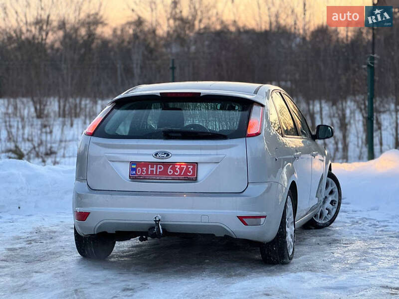 Хетчбек Ford Focus 2010 в Дрогобичі