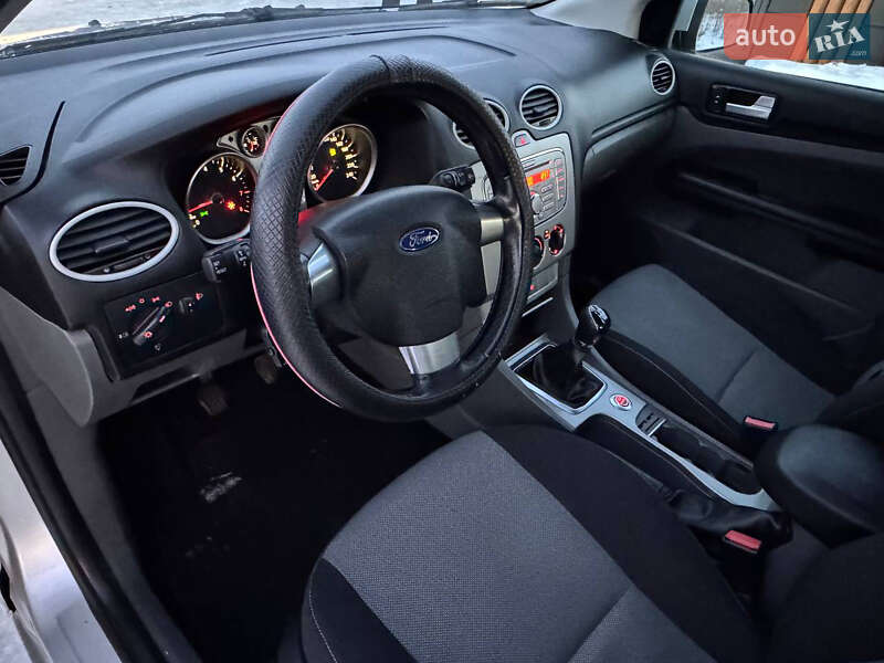 Хетчбек Ford Focus 2010 в Дрогобичі