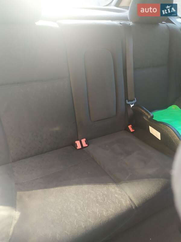 Хетчбек Ford Focus 1999 в Ужгороді