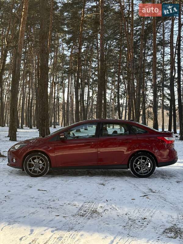 Седан Ford Focus 2014 в Сумах