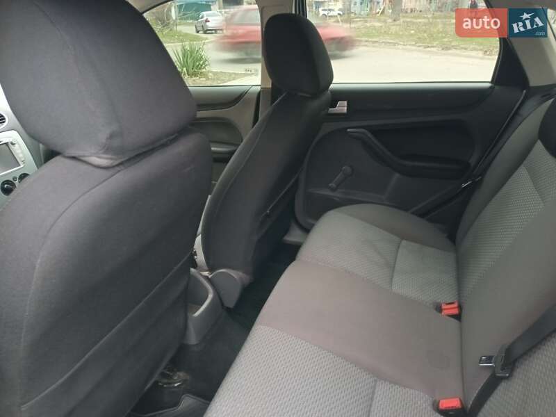 Хетчбек Ford Focus 2007 в Павлограді