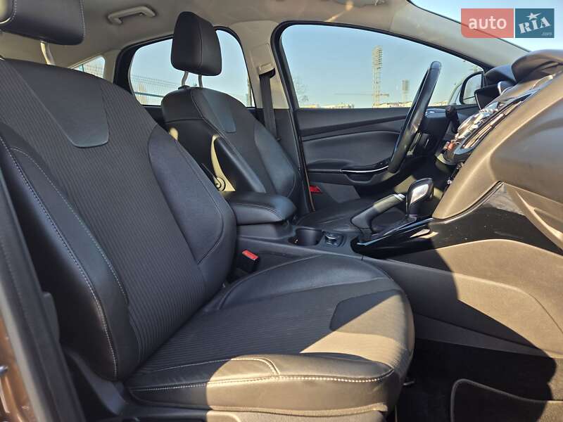 Хэтчбек Ford Focus 2013 в Ужгороде