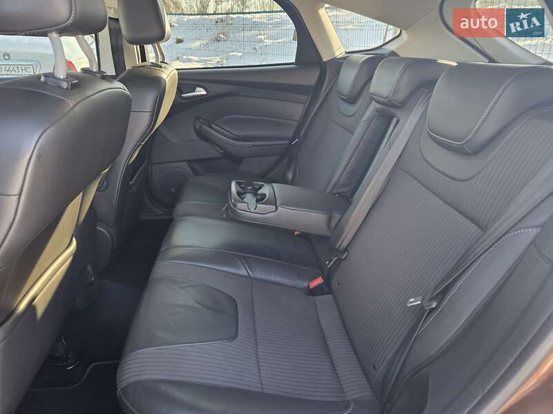 Хэтчбек Ford Focus 2013 в Ужгороде