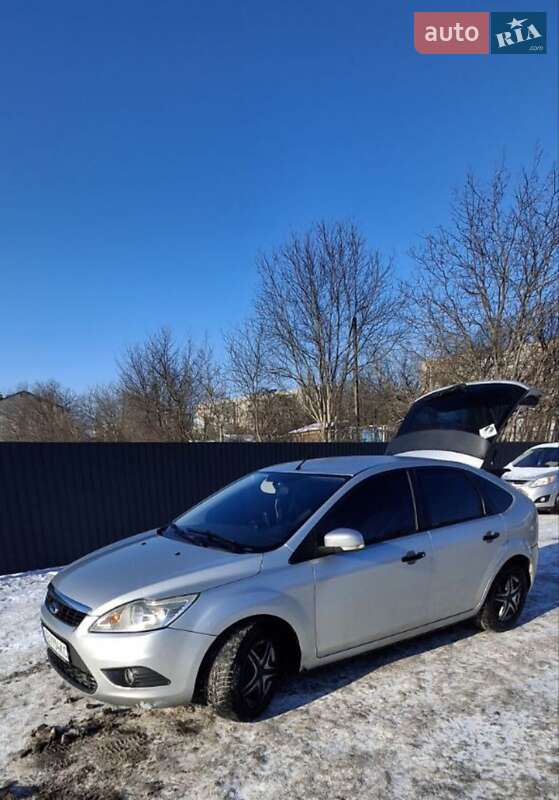Хэтчбек Ford Focus 2011 в Виннице