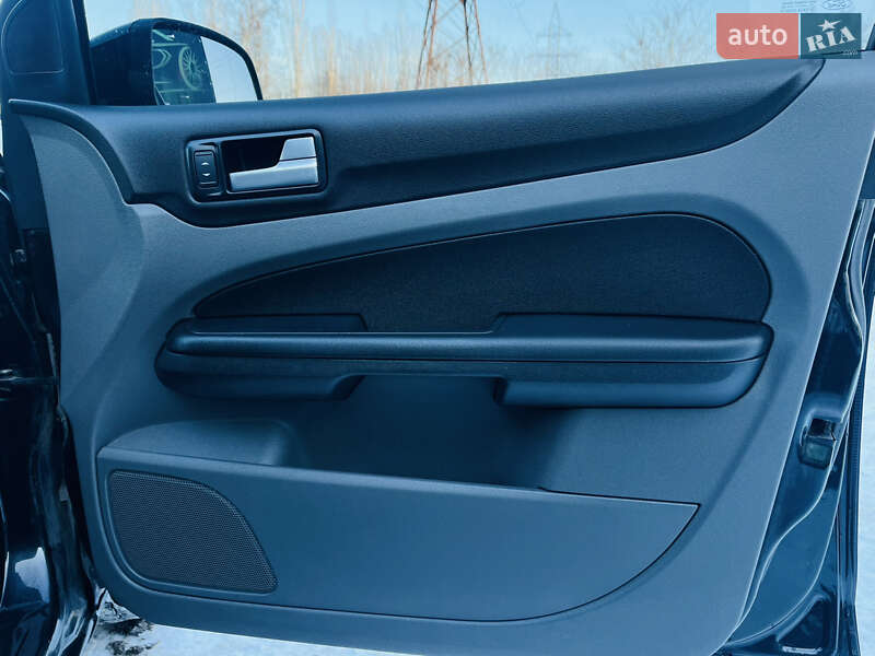 Хэтчбек Ford Focus 2008 в Харькове