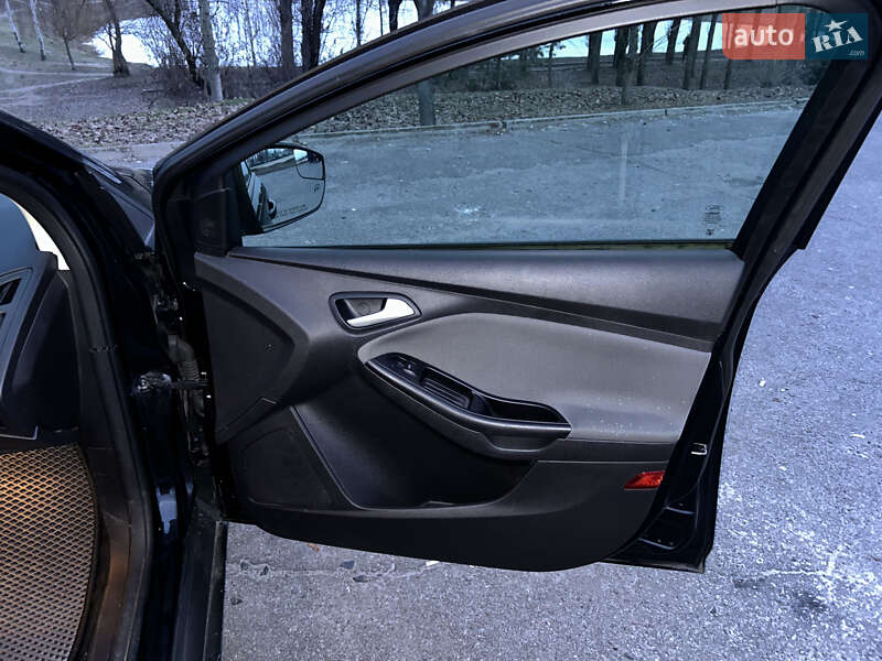 Седан Ford Focus 2012 в Горишних Плавнях фото 18 Седан Ford Focus 2012 в Горишних Плавнях