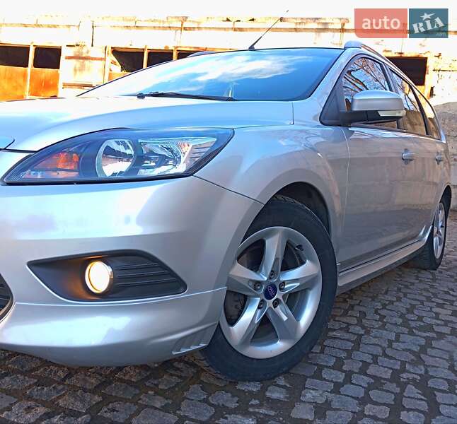 Універсал Ford Focus 2010 в Первомайську фото 16 Універсал Ford Focus 2010 в Первомайську