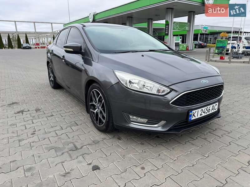 Седан Ford Focus 2017 в Киеве фото 5 Седан Ford Focus 2017 в Киеве