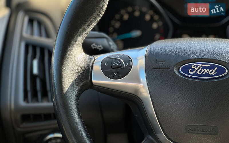 Седан Ford Focus 2013 в Львові