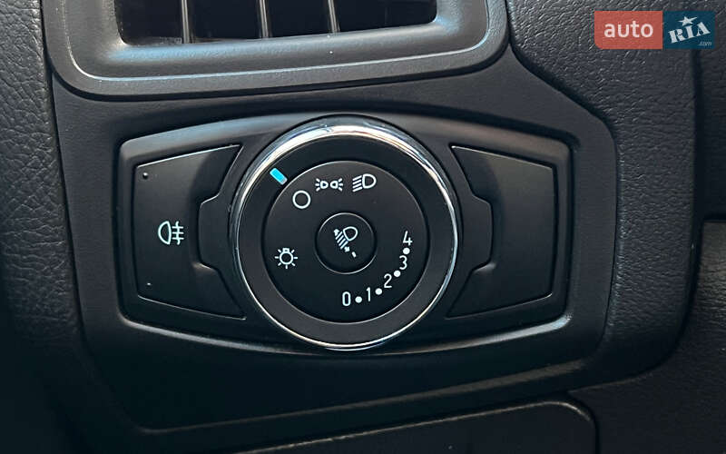 Седан Ford Focus 2013 в Львові