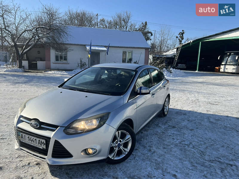 Хэтчбек Ford Focus 2012 в Тараще фото 2 Хэтчбек Ford Focus 2012 в Тараще