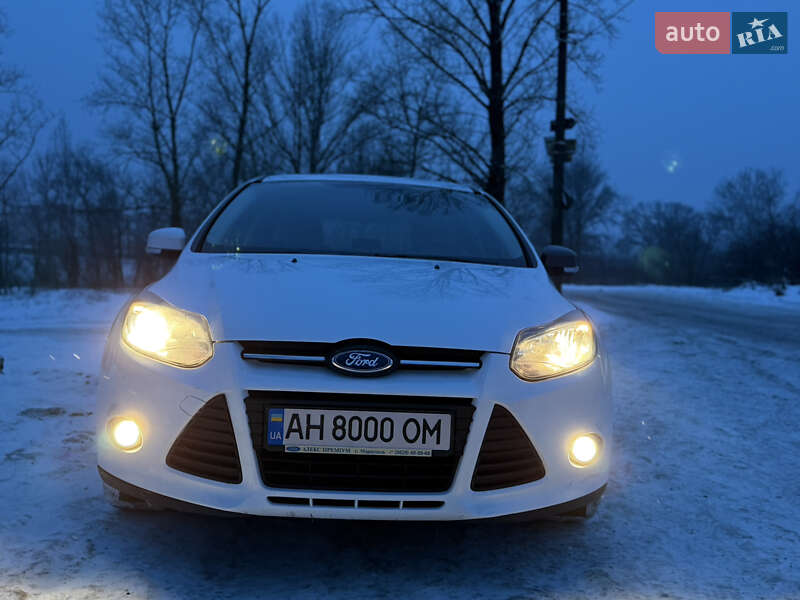 Хетчбек Ford Focus 2014 в Києві фото Хетчбек Ford Focus 2014 в Києві