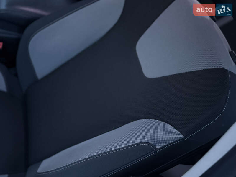 Хетчбек Ford Focus 2014 в Києві фото 19 Хетчбек Ford Focus 2014 в Києві