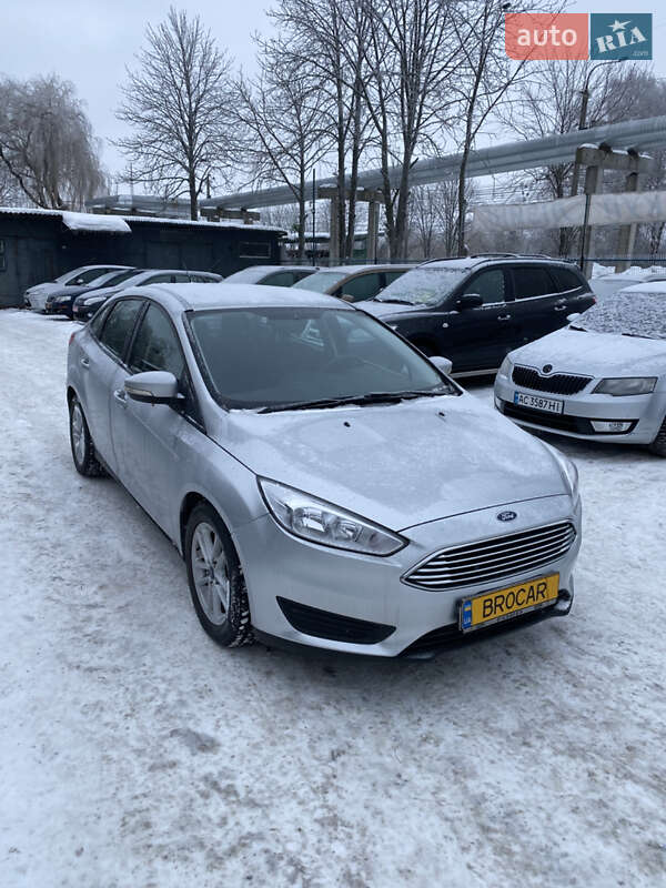 Седан Ford Focus 2015 в Луцьку
