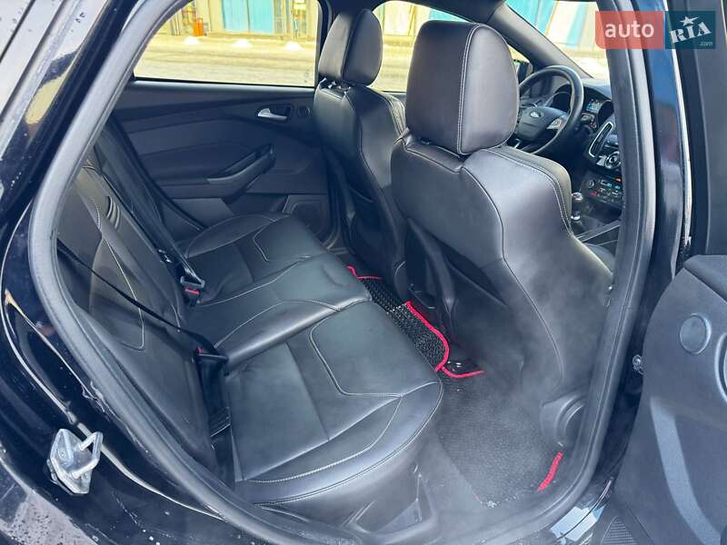 Хетчбек Ford Focus 2016 в Києві фото 14 Хетчбек Ford Focus 2016 в Києві