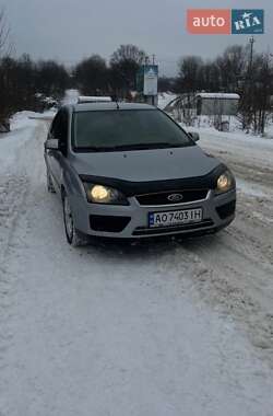 Хэтчбек Ford Focus 2005 в Ужгороде