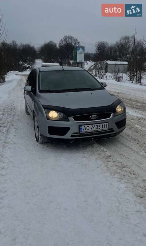 Хэтчбек Ford Focus 2005 в Ужгороде фото 8 Хэтчбек Ford Focus 2005 в Ужгороде
