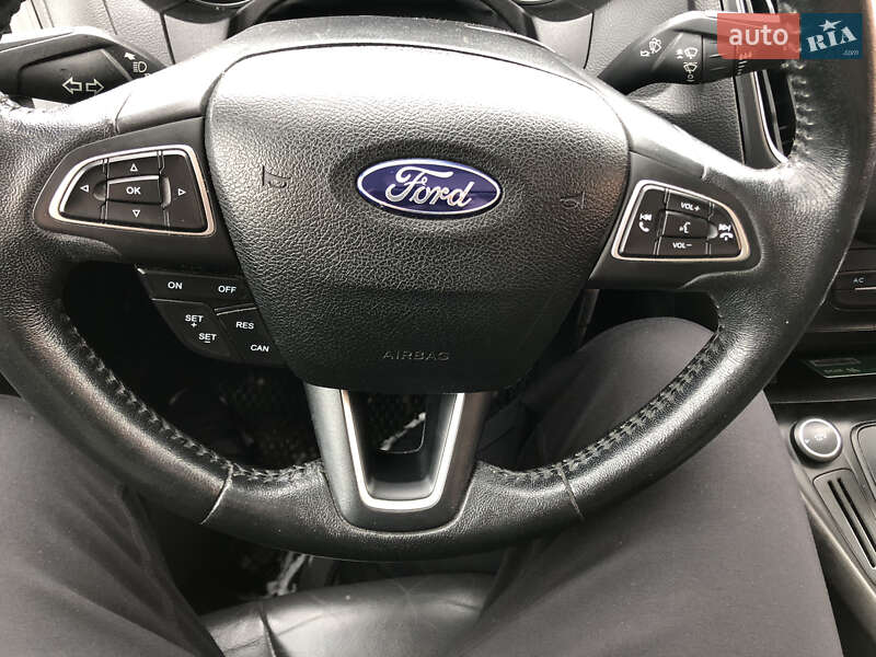 Хетчбек Ford Focus 2015 в Львові