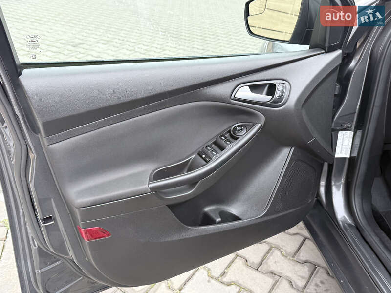 Седан Ford Focus 2015 в Одесі фото 34 Седан Ford Focus 2015 в Одесі