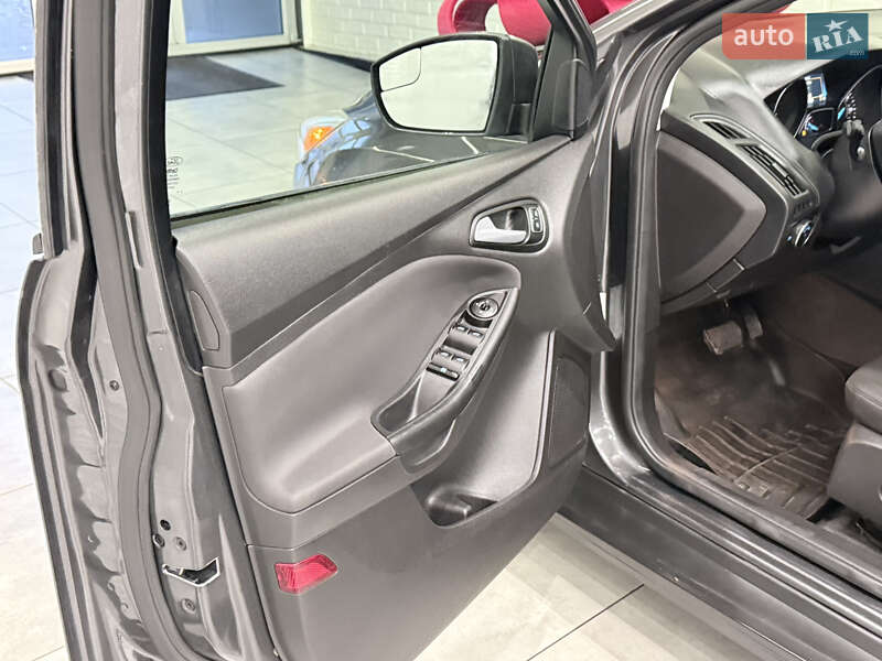 Седан Ford Focus 2015 в Одесі фото 65 Седан Ford Focus 2015 в Одесі