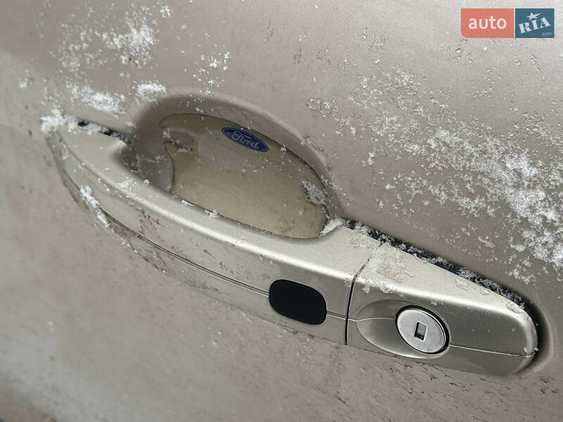 Седан Ford Focus 2018 в Черновцах