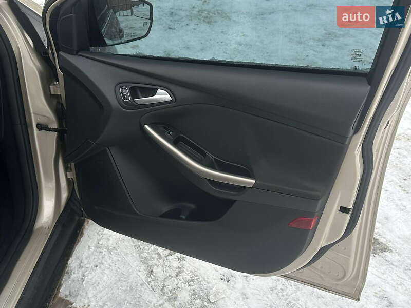 Седан Ford Focus 2018 в Черновцах