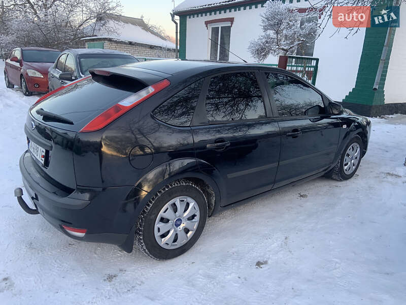 Хэтчбек Ford Focus 2005 в Киеве фото 5 Хэтчбек Ford Focus 2005 в Киеве