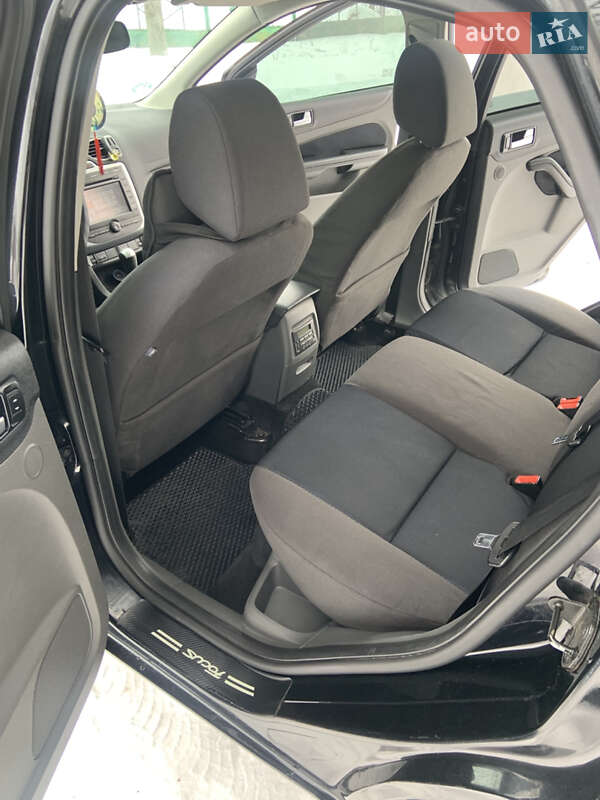 Хэтчбек Ford Focus 2005 в Киеве фото 35 Хэтчбек Ford Focus 2005 в Киеве