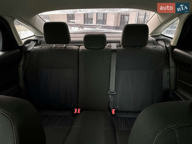 Седан Ford Focus 2015 в Киеве фото 11 Седан Ford Focus 2015 в Киеве