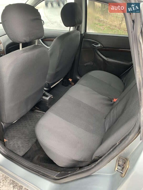 Хетчбек Ford Focus 2003 в Захарівці фото 7 Хетчбек Ford Focus 2003 в Захарівці