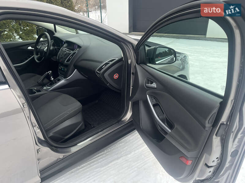 Хэтчбек Ford Focus 2012 в Стрые фото 37 Хэтчбек Ford Focus 2012 в Стрые