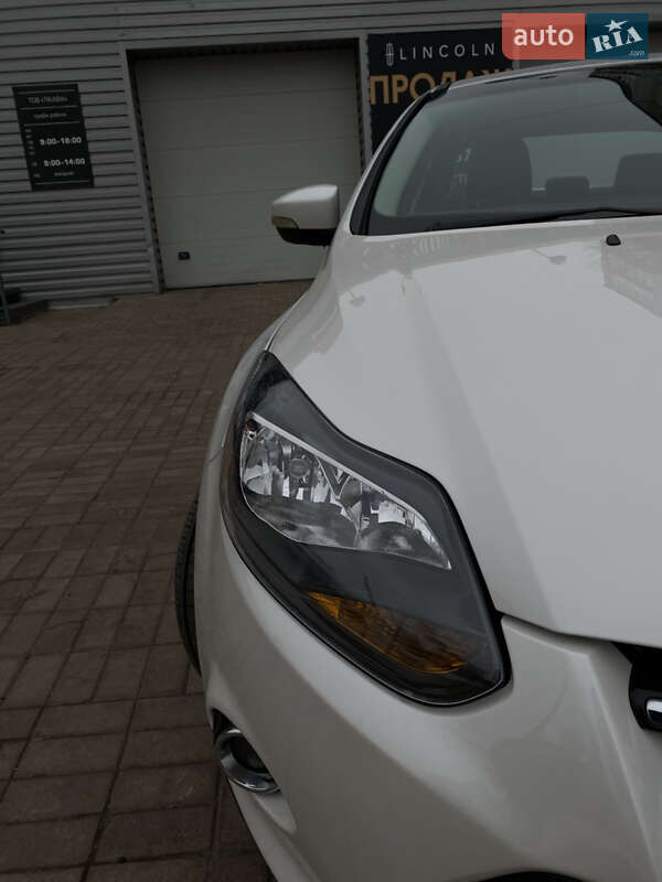 Седан Ford Focus 2014 в Кропивницком