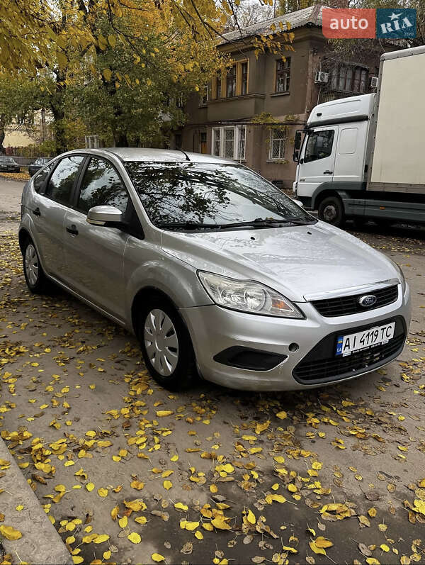 Хетчбек Ford Focus 2010 в Миколаєві фото Хетчбек Ford Focus 2010 в Миколаєві