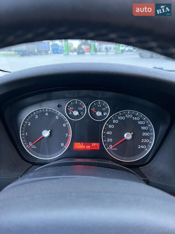 Хетчбек Ford Focus 2007 в Львові фото 17 Хетчбек Ford Focus 2007 в Львові