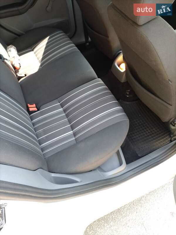 Хетчбек Ford Focus 2008 в Дніпрі