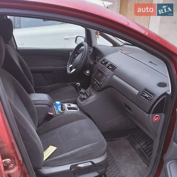 Хэтчбек Ford Focus 2005 в Киеве