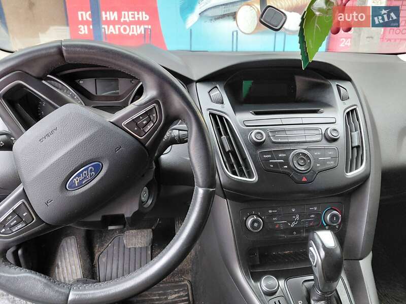 Хэтчбек Ford Focus 2017 в Киеве
