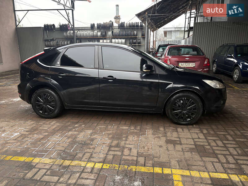 Хэтчбек Ford Focus 2009 в Киеве