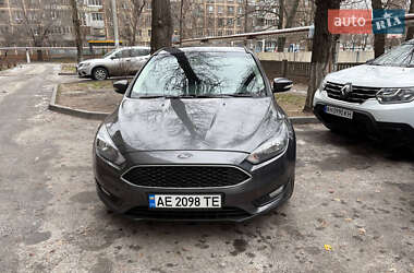 Седан Ford Focus 2015 в Днепре