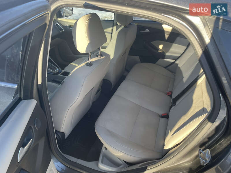 Хэтчбек Ford Focus 2017 в Львове