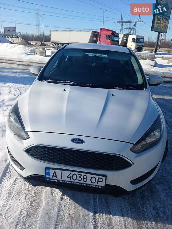 Седан Ford Focus 2015 в Киеве