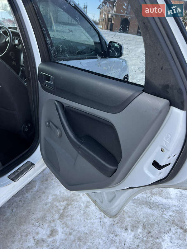 Седан Ford Focus 2011 в Виннице